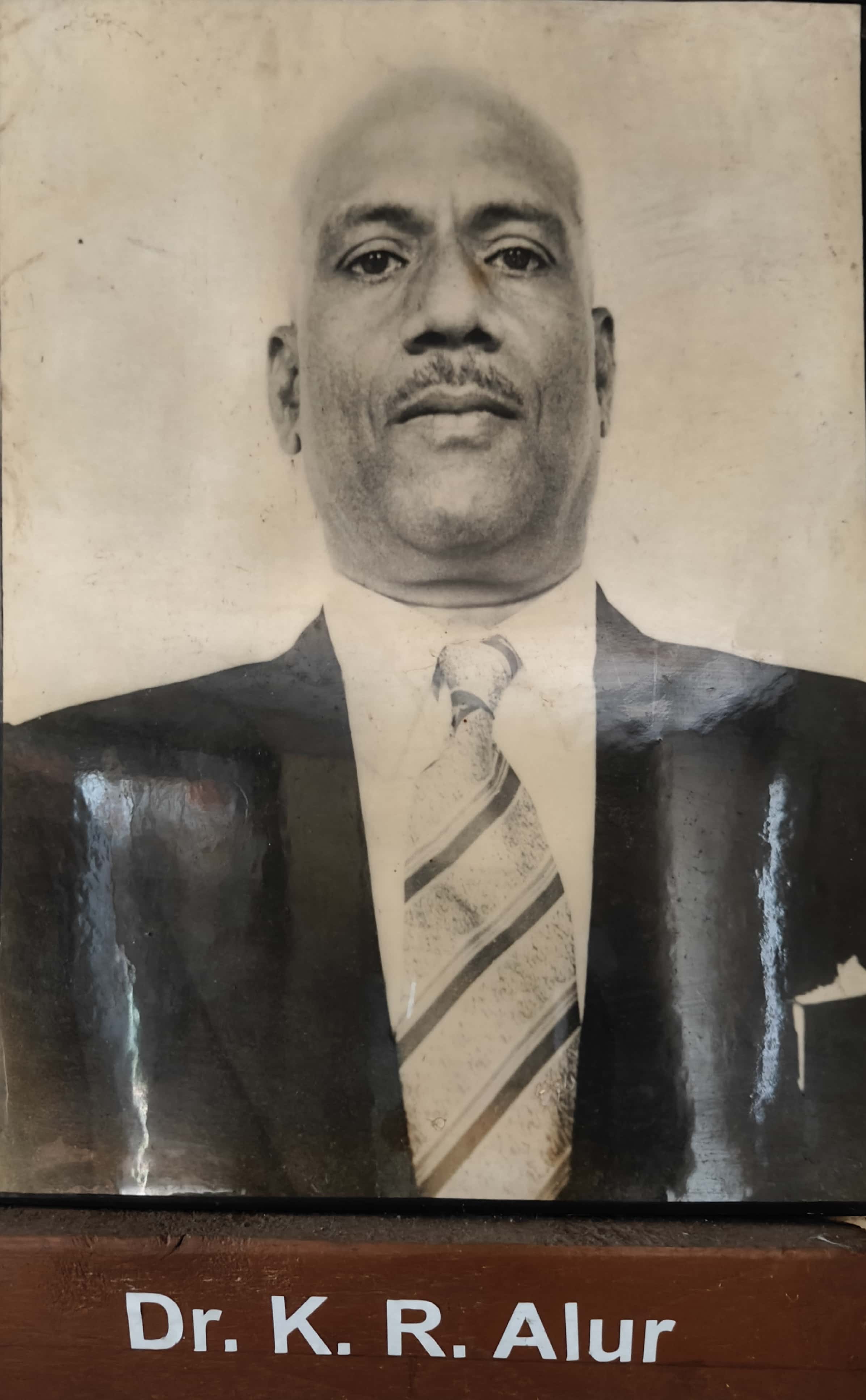 Photo of Dr. M.K. Hawaldar